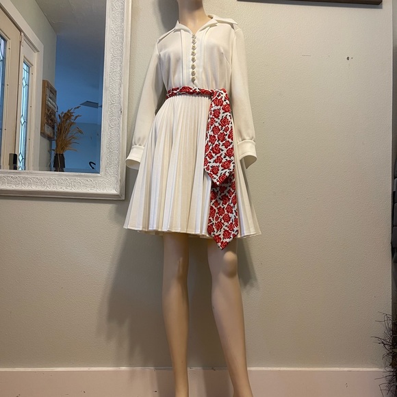 Vintage 60’s Mod A-Line Tannel Pleated Dress Tapastry Belt Sash Pearl Buttons Sm - Picture 14 of 16
